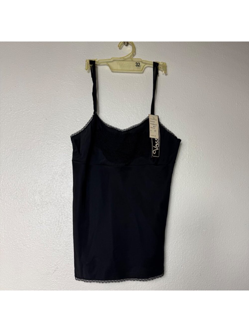 VTG 70's Vassarette Black Lace Trim Camisole Slip Top W/ Adjustable Straps Sz 32